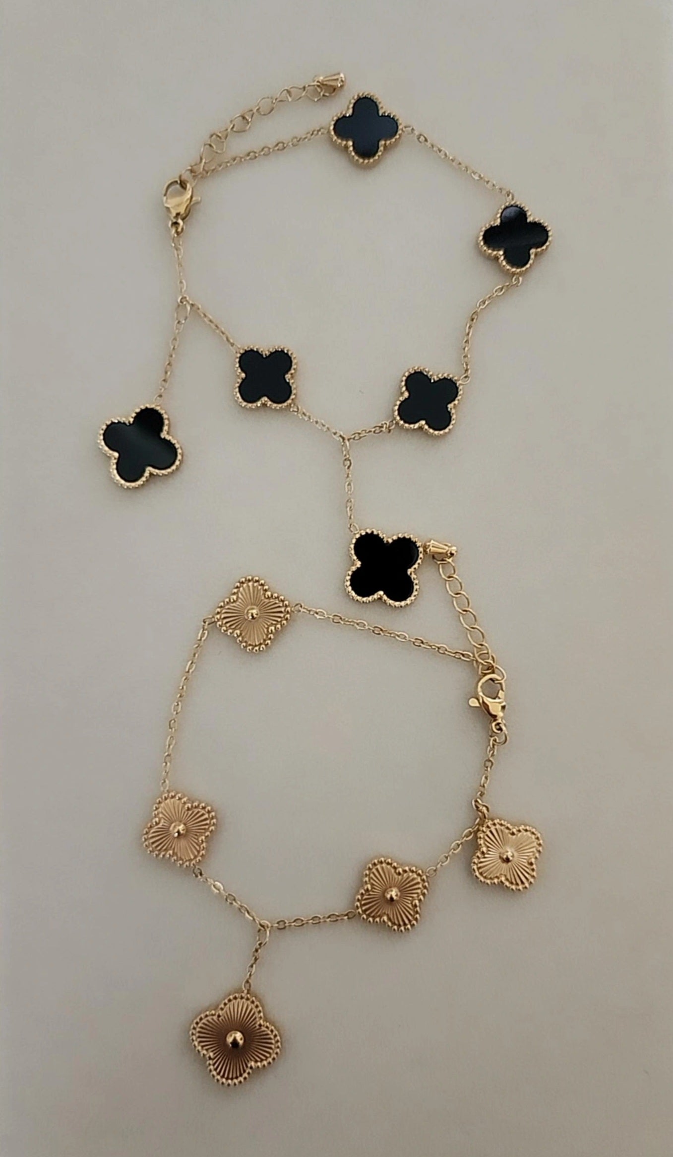 Clover Pendant Bracelet