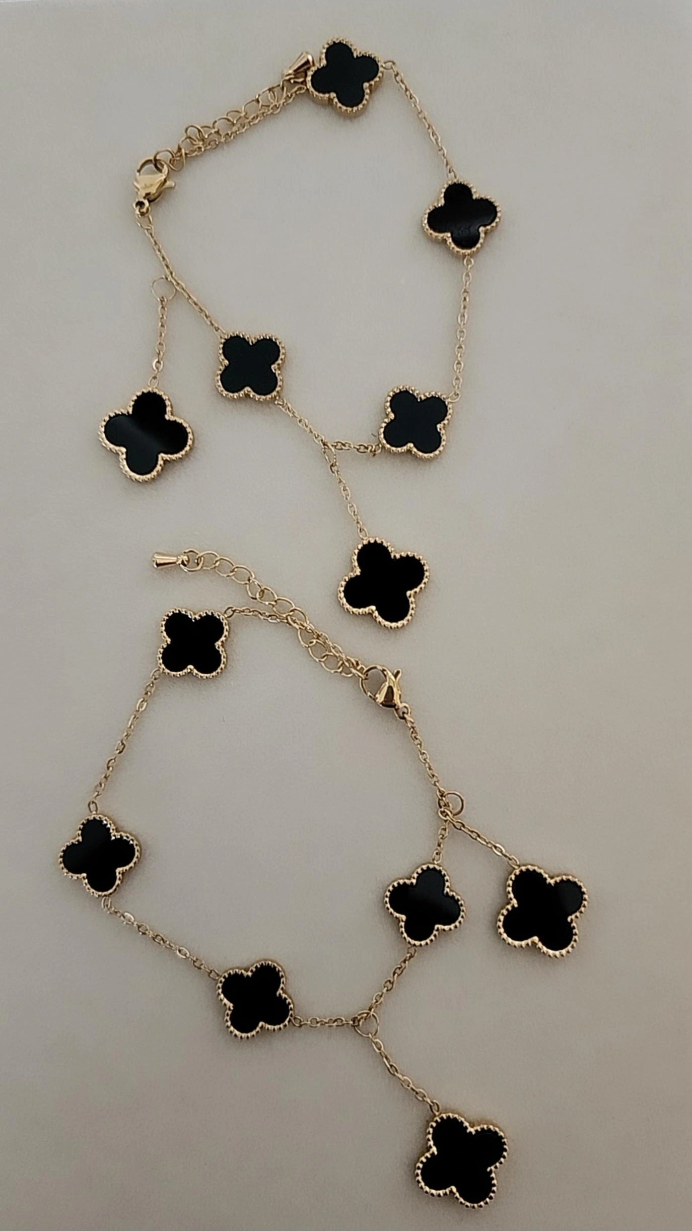 Clover Pendant Bracelet