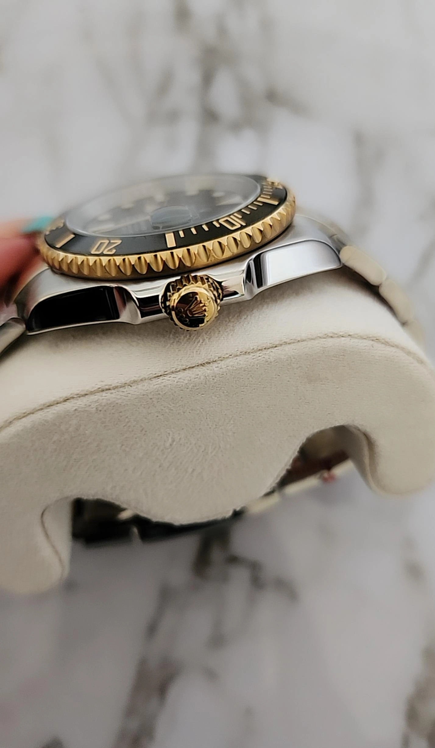 R/L Men's Watch Ref 001