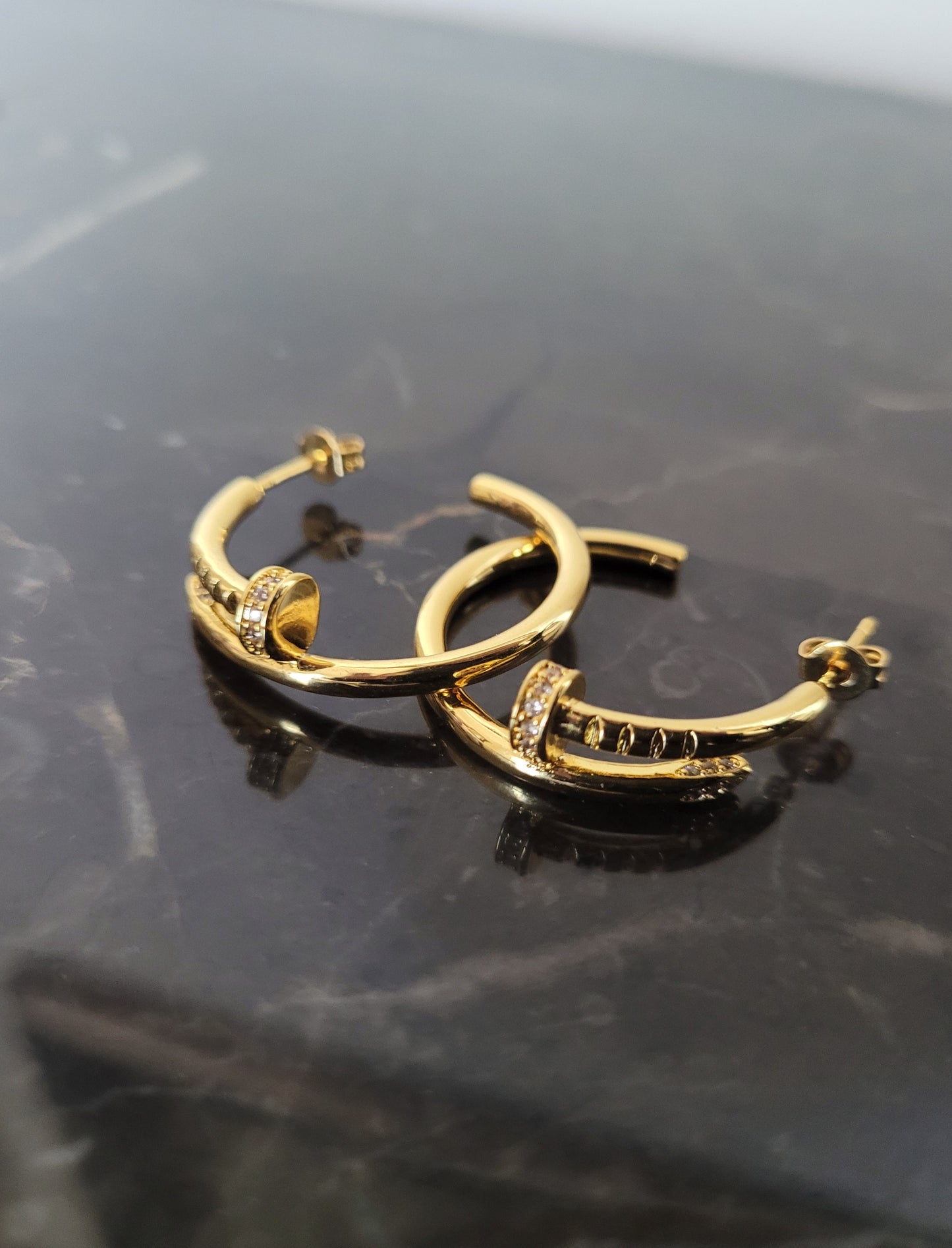 Nail /Earrings