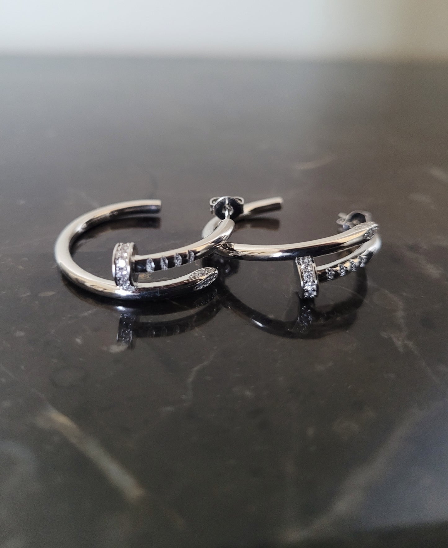 Nail /Earrings