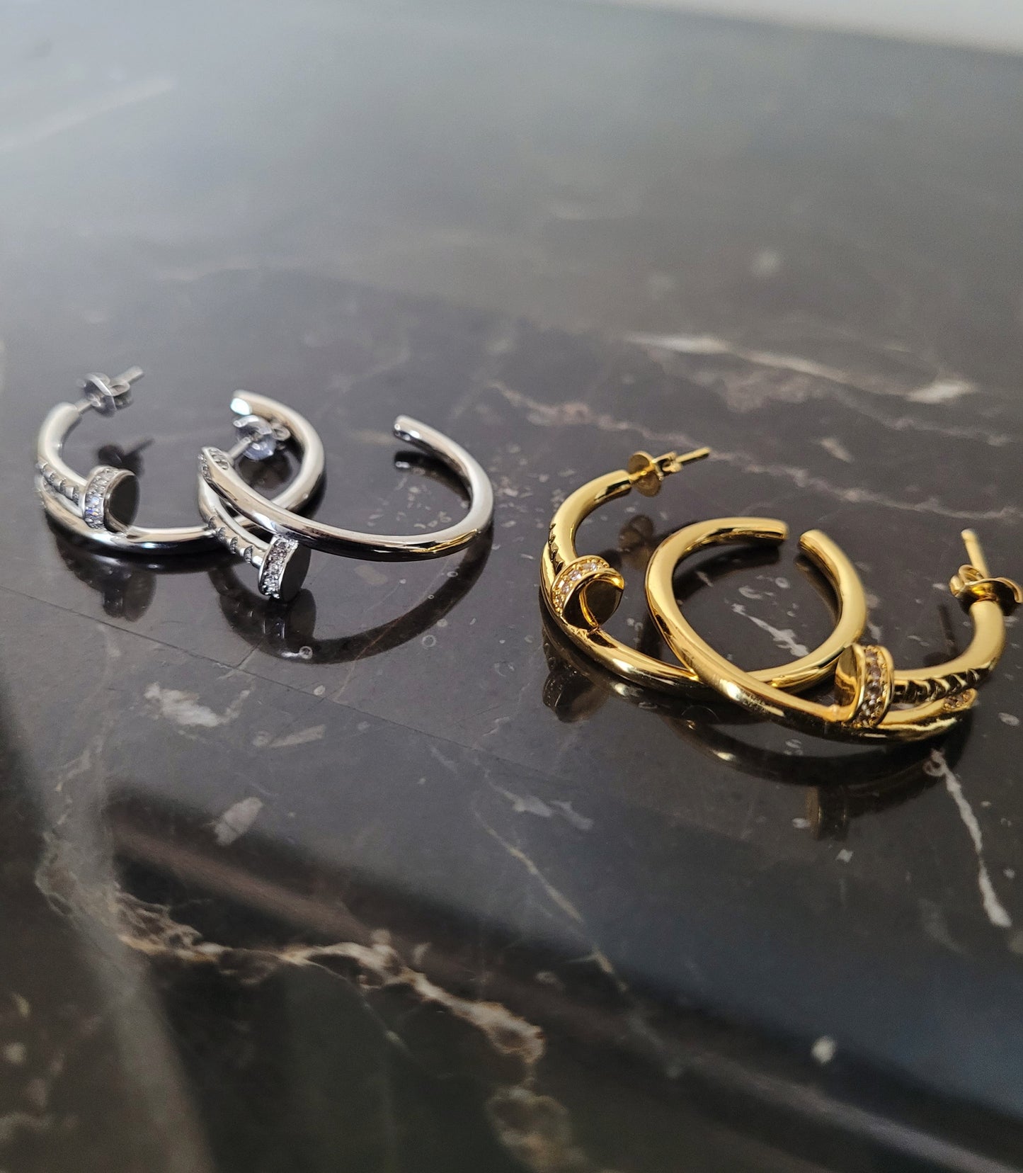 Nail /Earrings