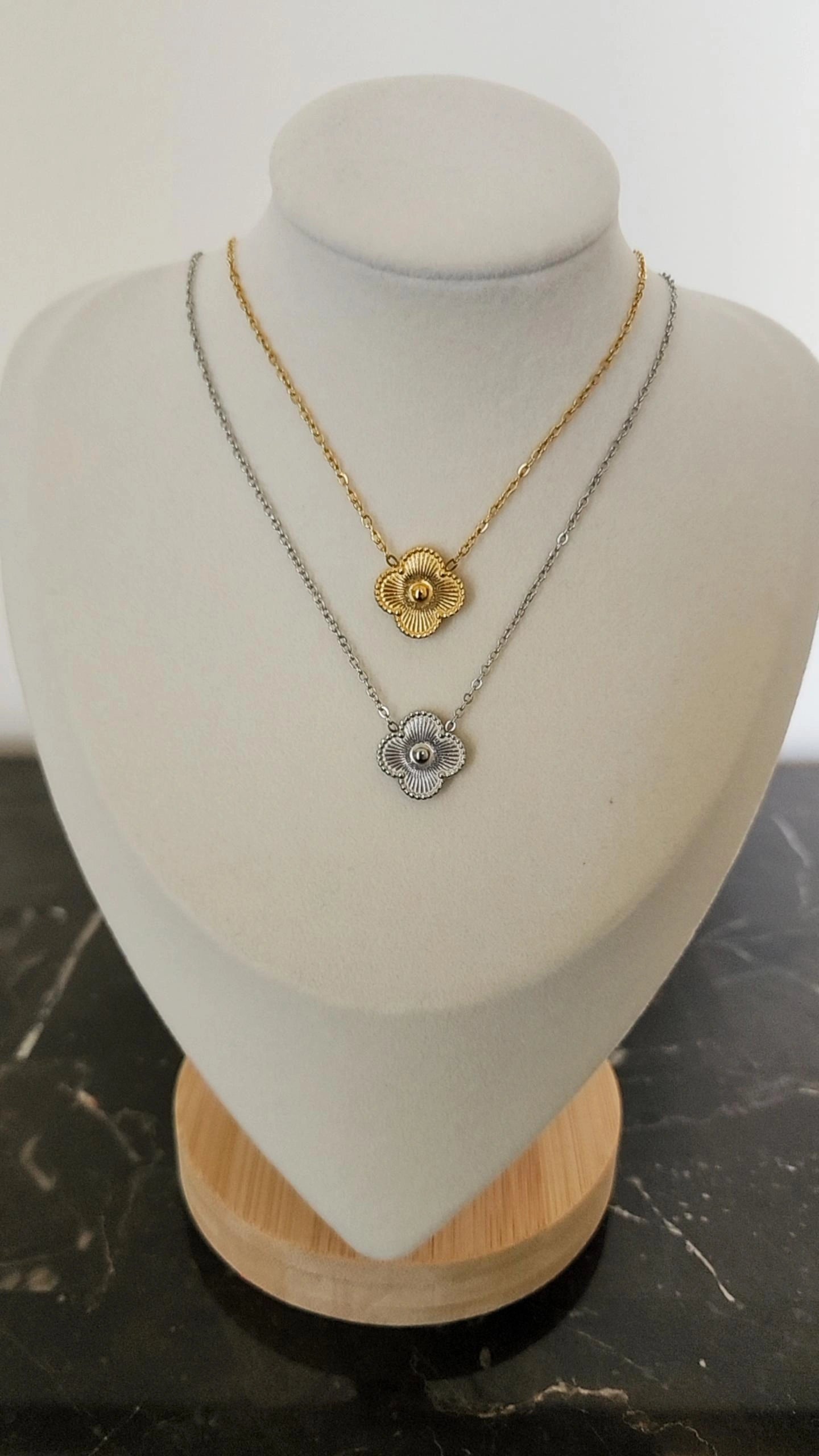 Classic  Clover   Necklace