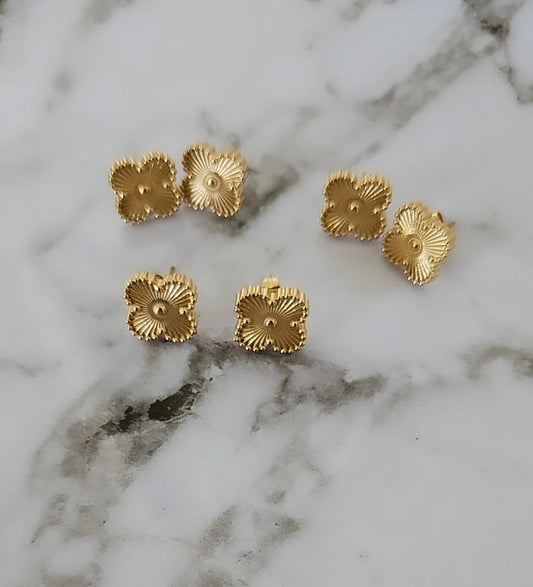 Small Clover- Shaped Earrings