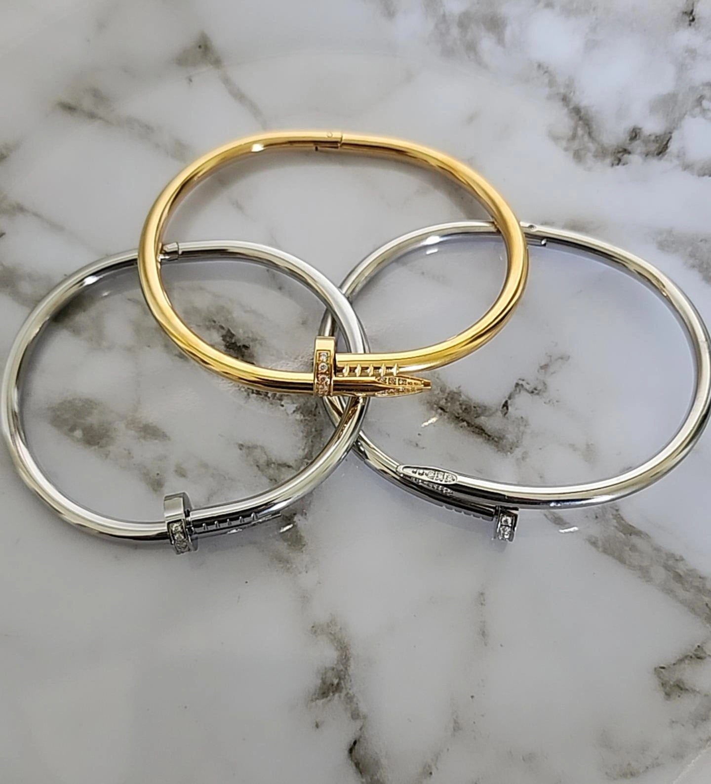 Nail Bracelet With Stone