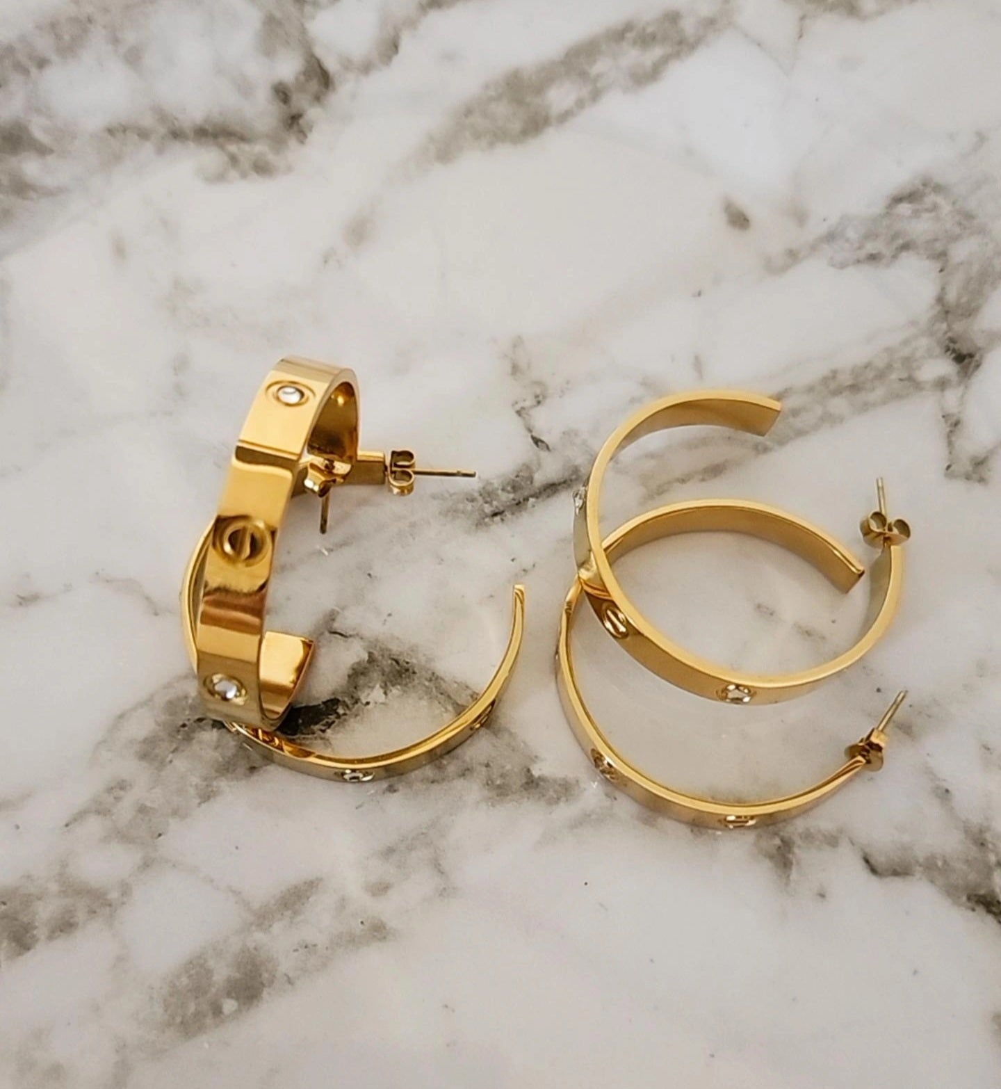 Love Earrings With Stone