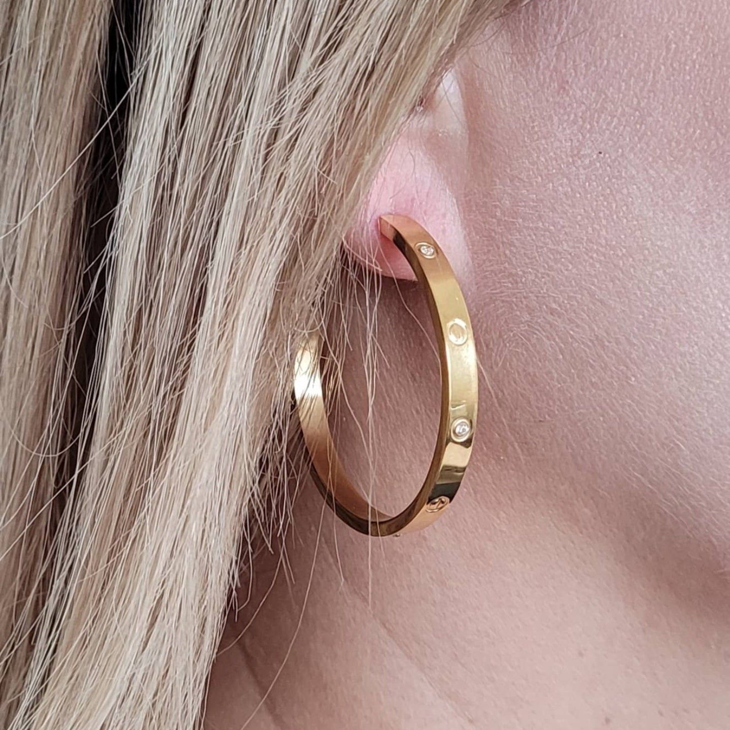 Love Earrings With Stone