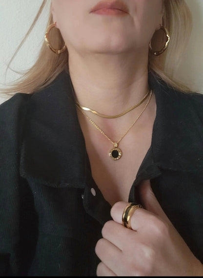 BVL NECKLACE 01